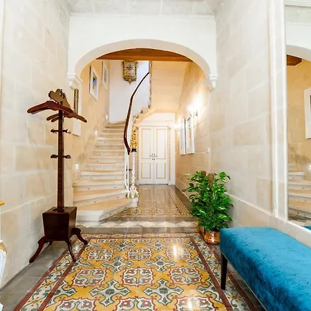 Monreal Boutique Townhouse - R024rm3 *
